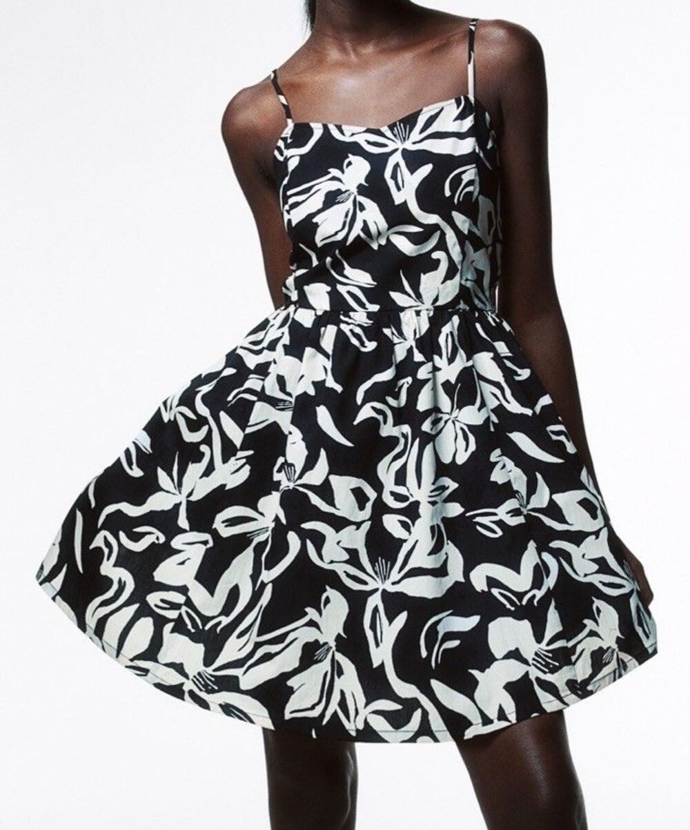 H&M Fit Flare Dress Womens M Black Floral Cotton Sweetheart Neckline